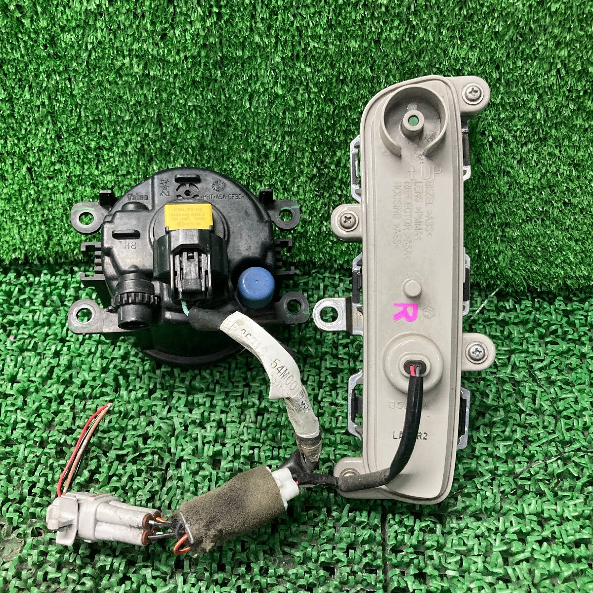 スペーシア XSリミテッド MK32S 右 フォグライト フォグランプ